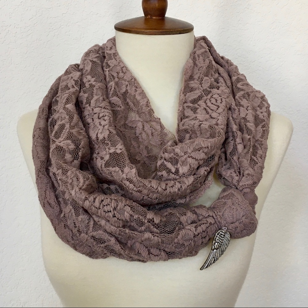 Donni Charm forever divine lace desert blush scarf